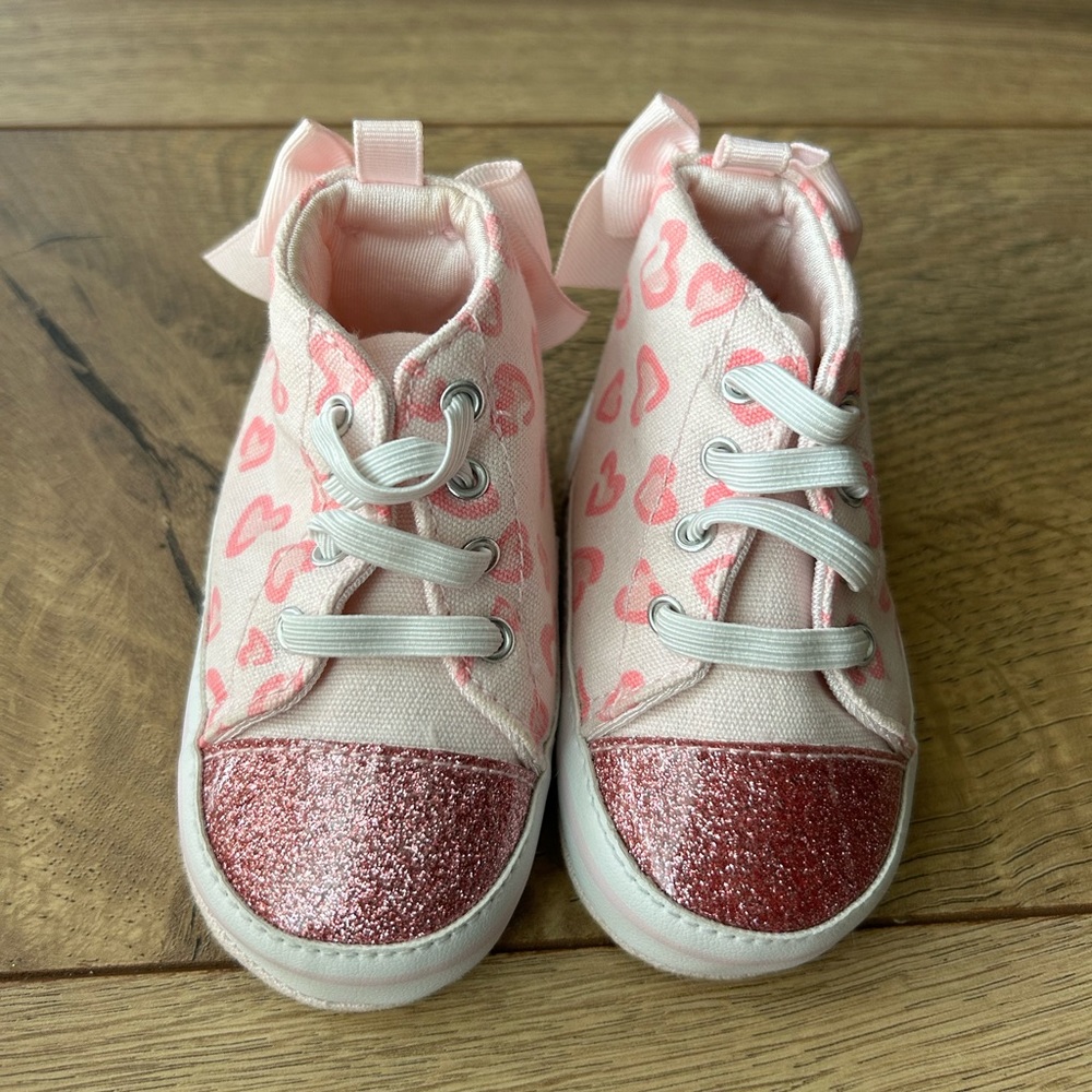 Baby girl pink heart shoes